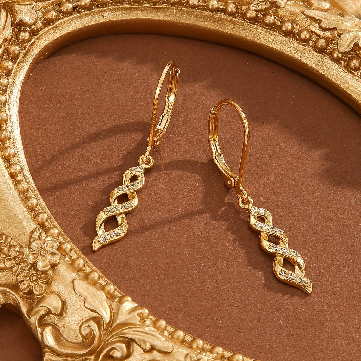 Shimmer Twist Ava-örhängen | Guld