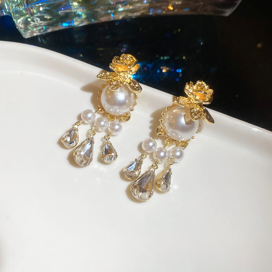 Ivoria Pearl Dew Drop-örhängen | Guld